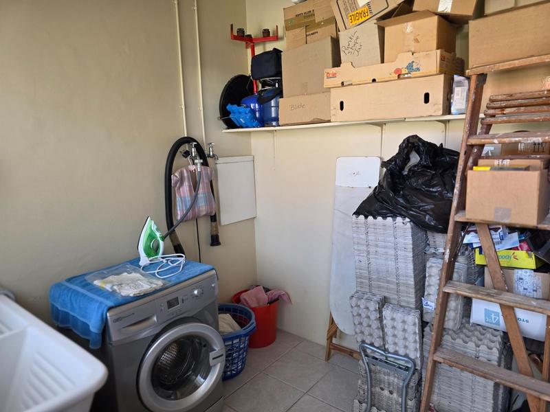 4 Bedroom Property for Sale in Gansbaai Central Western Cape